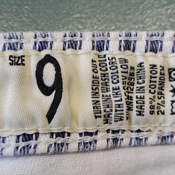 Denim striped mini skirt.  Size 9. 5 pockets. By Indigo‎ Rein. Good used … - Picture 5 of 10